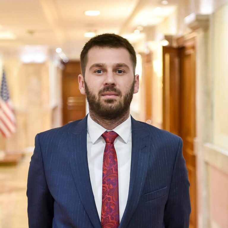 Na quajti ‘bixhozxhi’ dhe persona të rrezikshëm