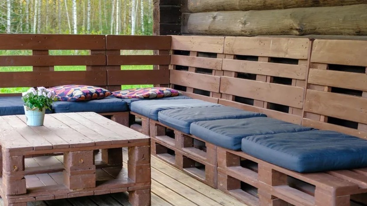 How to design the ideal outdoor sitting area this spring