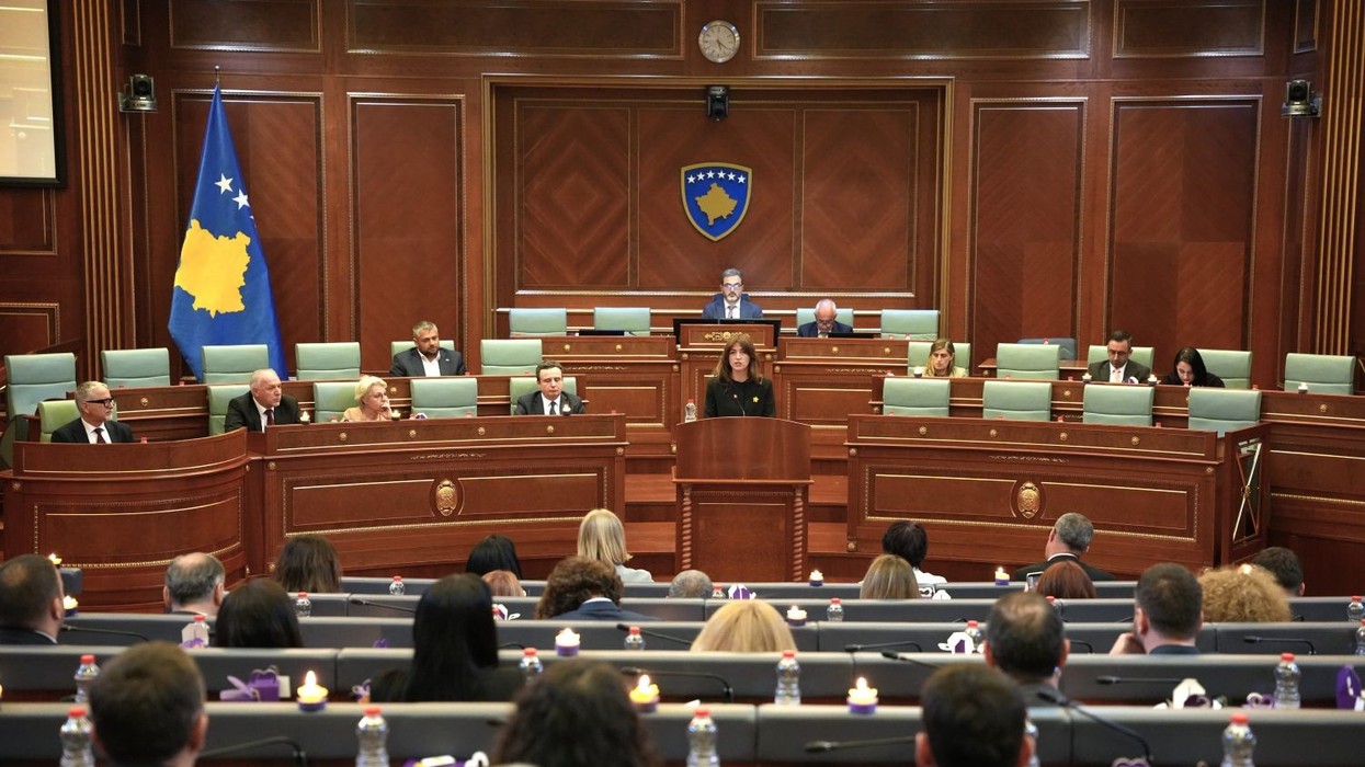 Kosovo heads toward snap elections after parties fail to agree on president