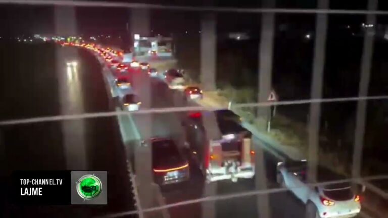 Tri automjete përplasen në aksin Lushnjë–Rrogozhinë