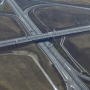 Pamje ajrore e një nyje të autoudhës në Kosovë