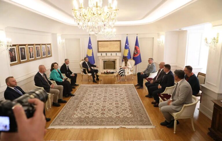 Anëtarët e rinj të KQZ-së betohen para ushtrueses së detyrës së presidentes