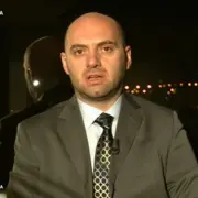 Ardian Arifaj duke folur për marshin e 12 shtatorit
