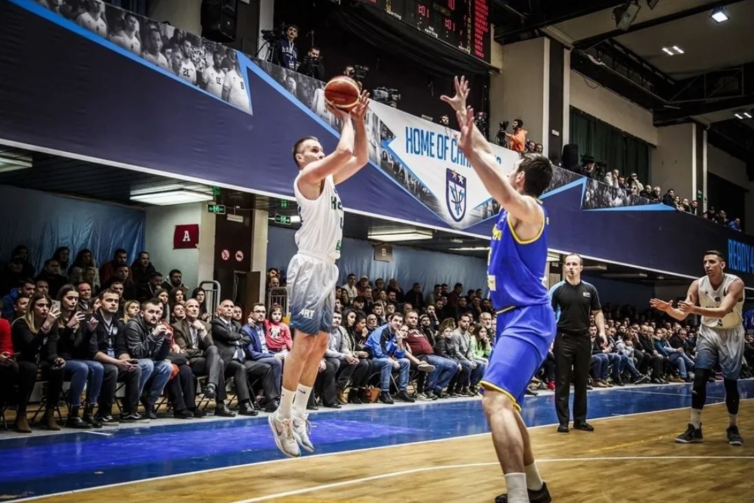 Edmond Azemi rikthehet si lojtar te KB Prishtina