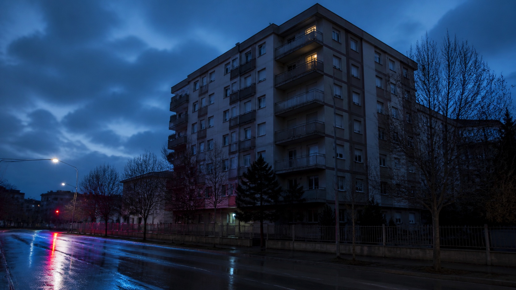 E mitura bie nga kati i gjashtë në Pejë, transferohet për trajtim në QKUK