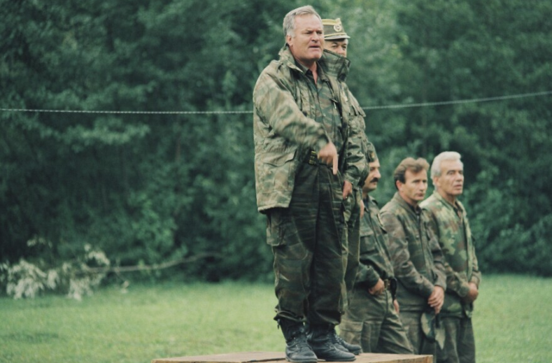 Ratko Mladiqi gjatë luftës në Bosnjë