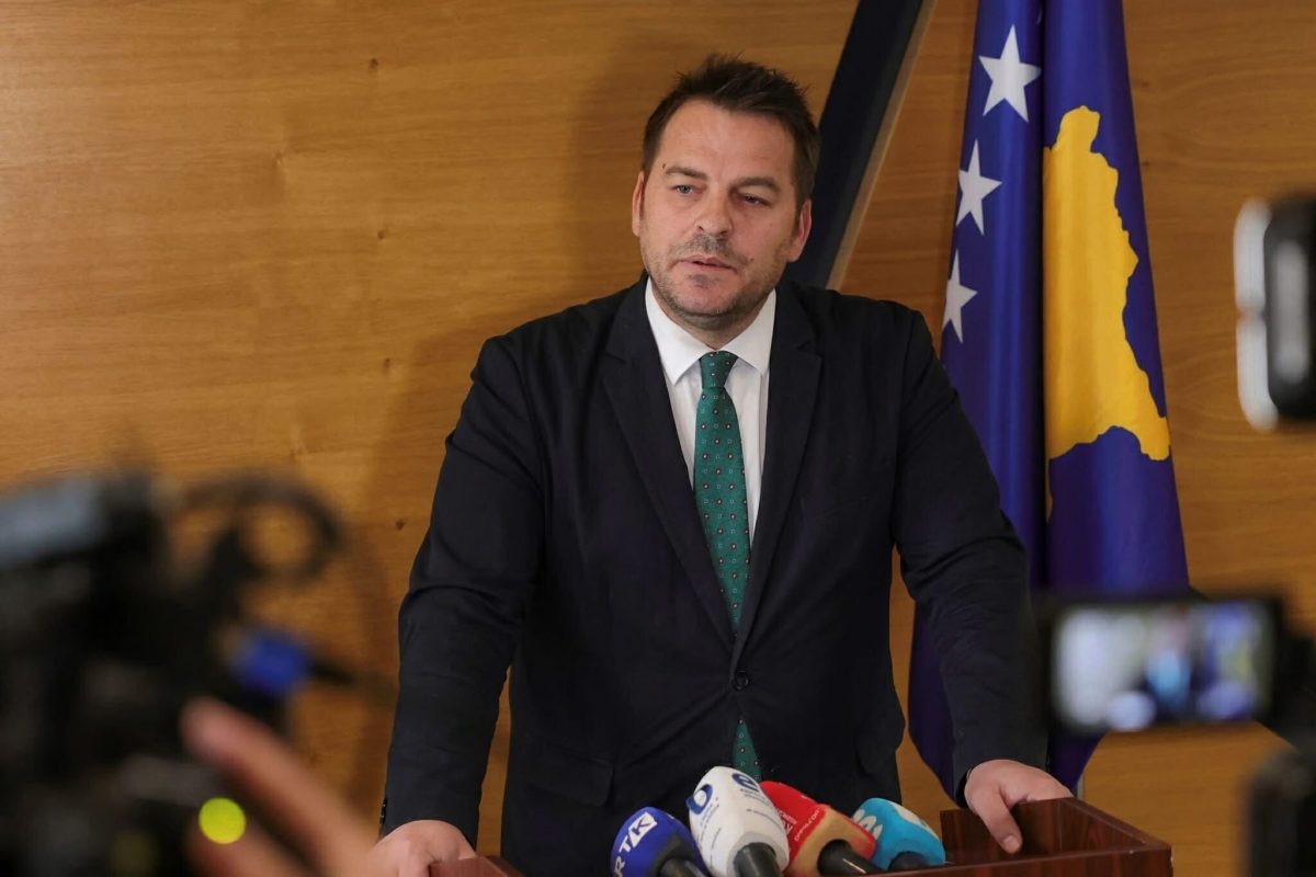 Ministri në detyrë i Bujqësisë, Armend Muja, gjatë një paraqitjeje publike