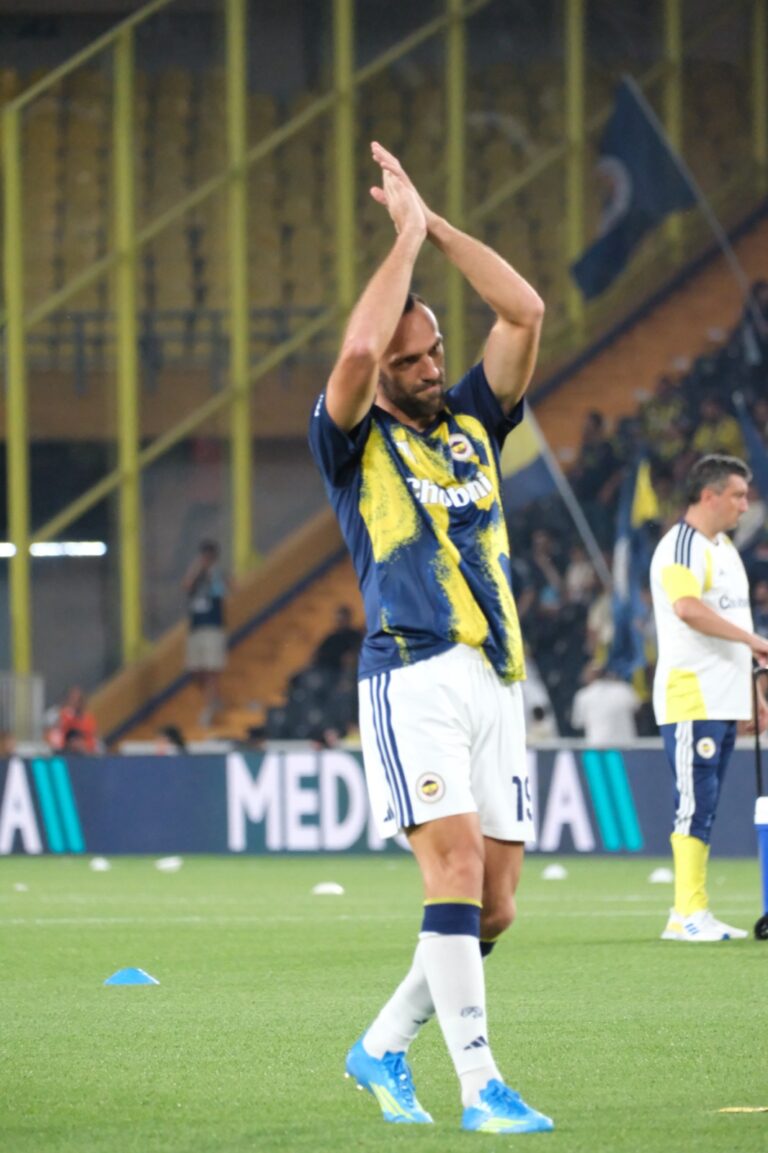 Muriqi shënon në fitoren 2:0 të Fenerbahçes ndaj Samsunsporit