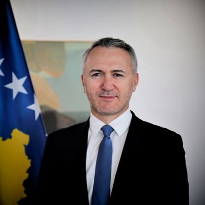 Jeton Zulfaj, këshilltar politik i kryeministrit të Kosovës