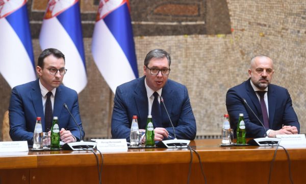 Lista Serbe ngre alarmin para 16 shtatorit: Kërkon shtim të KFOR-it dhe EULEX-it në zonat serbe