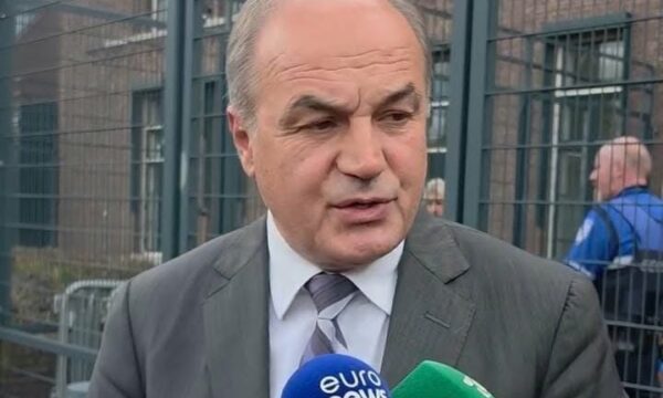 Kosova duhet ta dërgojë aktgjykimin e Speciales në Komisionin e Venecias