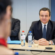Albin Kurti gjatë një takimi zyrtar në vitin 2024