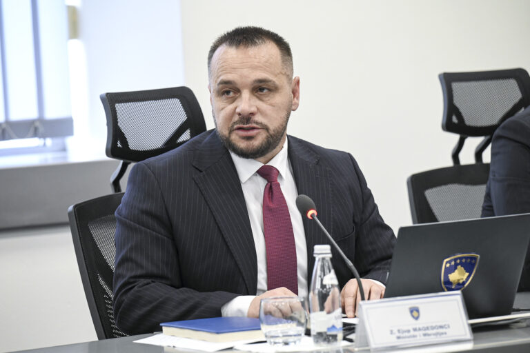 Maqedonci dhe ambasadori bullgar diskutojnë sigurinë dhe bashkëpunimin në mbrojtje