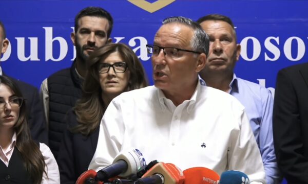 PDK dorëzon në Kuvend projektligjin për ndryshimin dhe plotësimin e Ligjit për Dhomat e Specializuara
