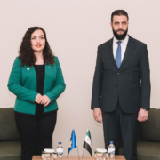 Vjosa Osmani gjatë një takimi diplomatik në Antalia në prill 2025