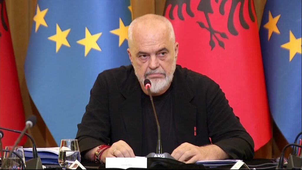 Varrosje për së gjalli, populli i Kosovës nuk e gjen veten në atë vendim