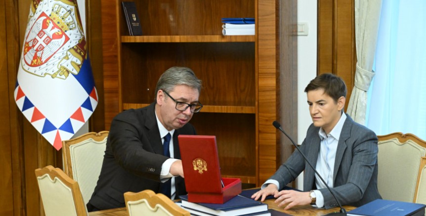 Vuçiç ia dorëzon detyrën Brnabiçit, ajo merr përkohësisht presidencën