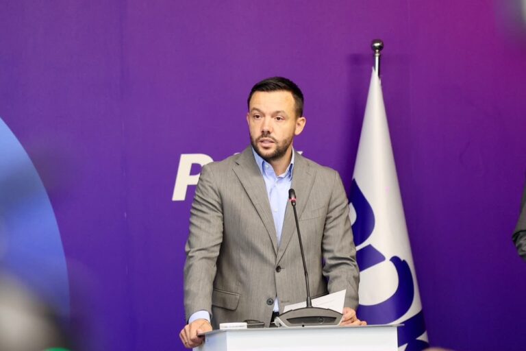 Tahiri: Ligji për Specialen të mos lidhet me presidentin