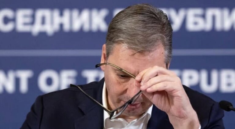 Mandl kërkon përjashtimin e partisë së Vuçiqit nga EPP