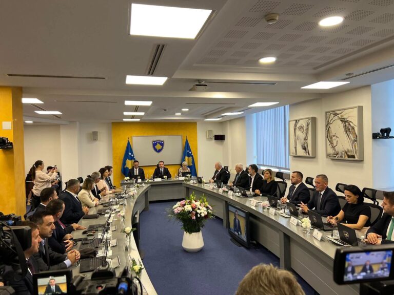 Qeveria me 35 pika, pa pikë të veçantë për Specialen