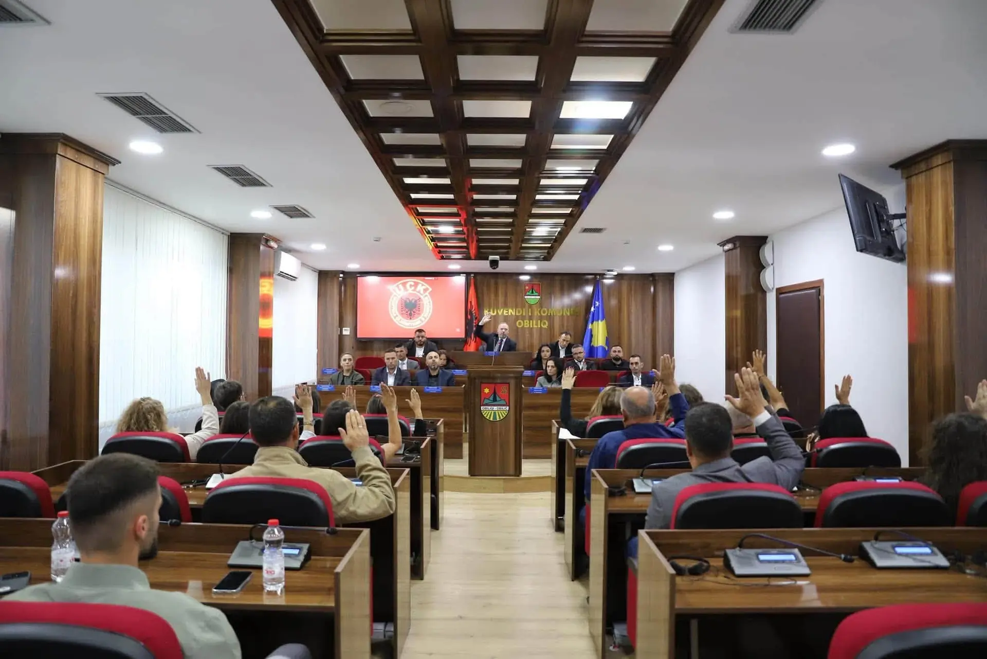 Kuvendi i Obiliqit miraton deklaratë për ish-krerët e UÇK-së: “Jo në emrin tim!”