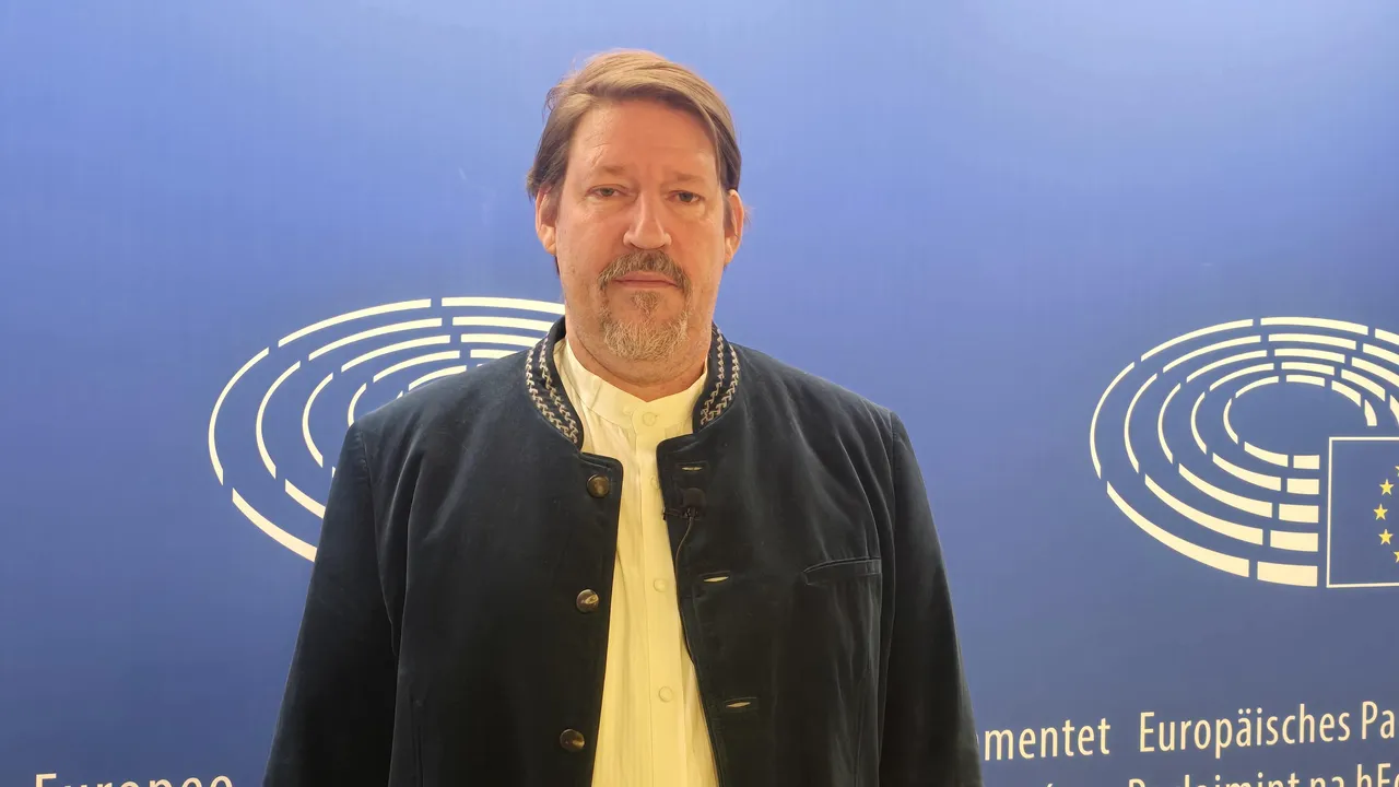 Weitz në Shkup: Mosbesimi te drejtësia u jep të rinjve arsye të largohen