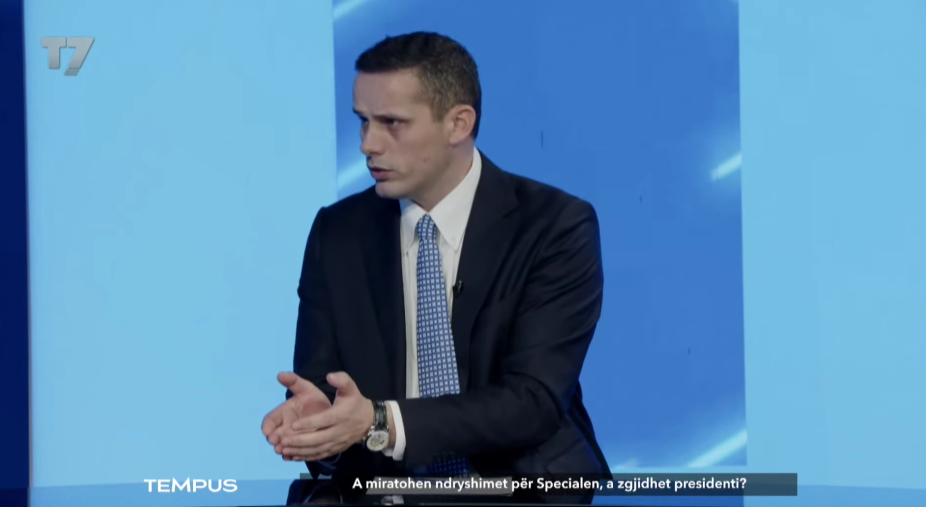 Gruda kundër kushtëzimit të ligjit për Specialen me votën për president