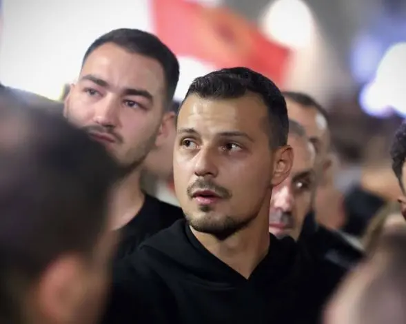 Endrit Thaçi falënderon protestuesit: “Zëri ynë nuk shuhet”