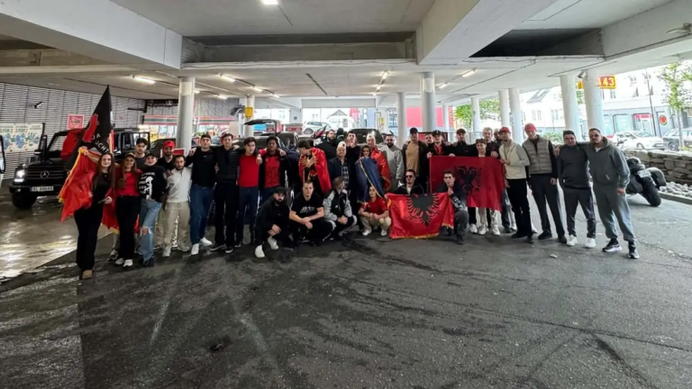 “Jo në emrin tim”, shqiptarët në Norvegji kundërshtojnë aktgjykimin