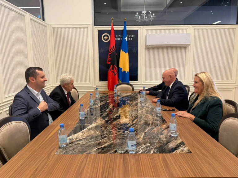 Gjini takon Ahmetin, në fokus Kosova pas zhvillimeve në Hagë