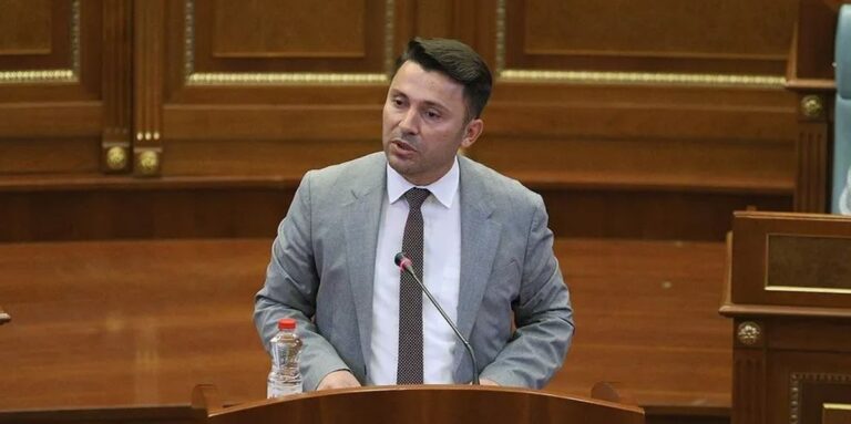Rrustemi i kërkon PDK-së dhe AAK-së konsensus për presidentin pas vendimit të Hagës