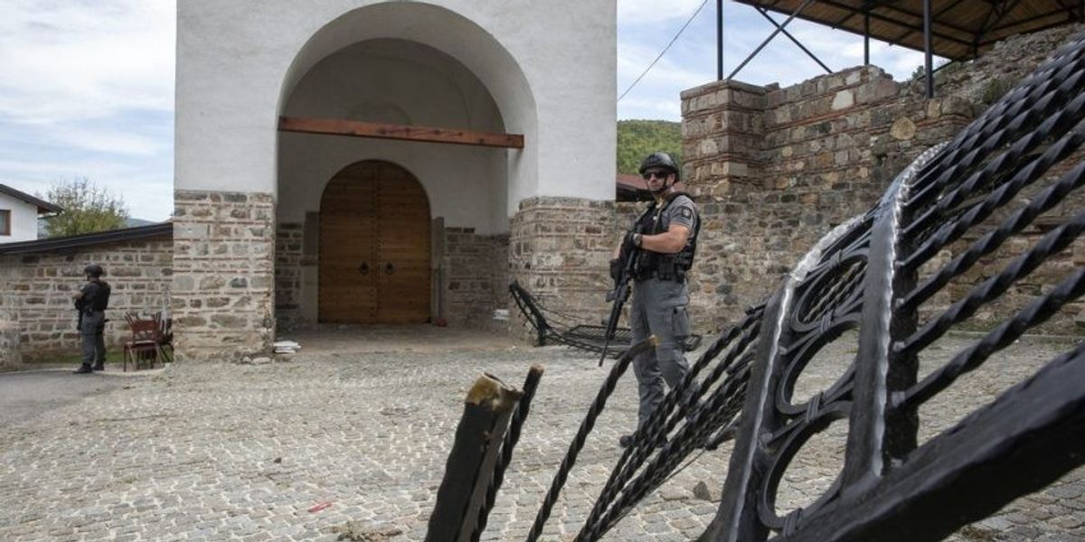 BE-ja kritikon Serbinë për mungesën e hapave ndaj të dyshuarve për Banjskën