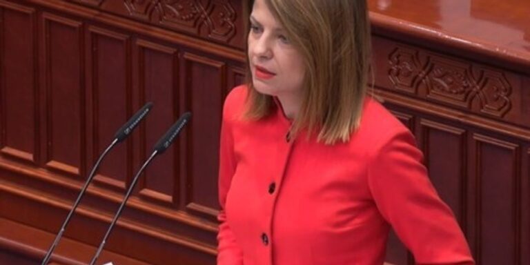 Llukarevska kërkon në Kuvend raportin për qumështin: “Qershori ka kaluar prej kohësh, ministër”