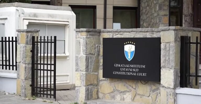 Kolshi: Kushtetuesja ndryshoi standardin për konstituimin e Kuvendit