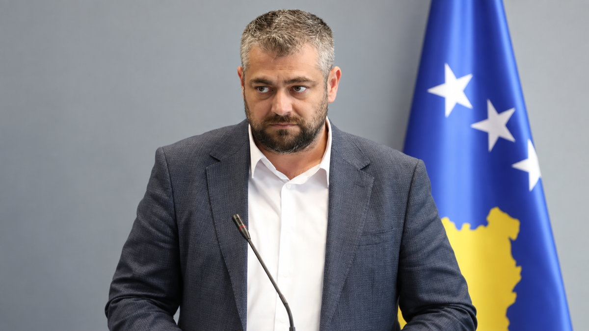 Andin Hoti fton në Marshin për Liri: Çfarë mesazhi jep për UÇK-në?