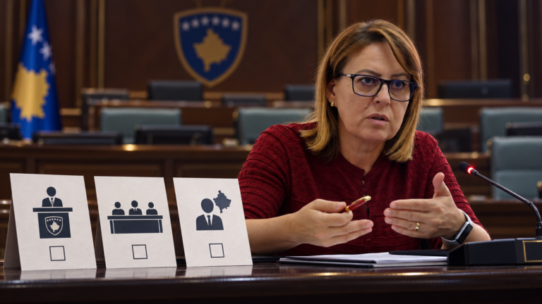 Bajrami nxjerr tri pyetje — kujt i thotë “hipokritë”?