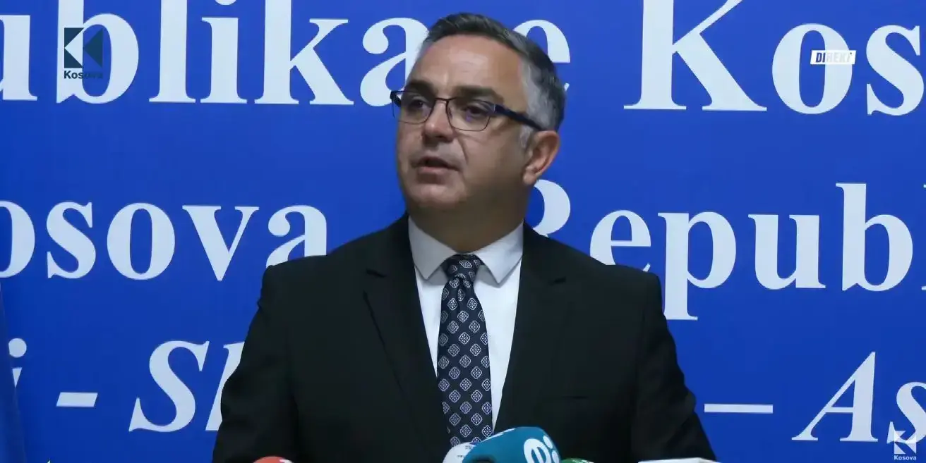 Tahiri fton VV-në në sallë për votimin e dytë për Specialen