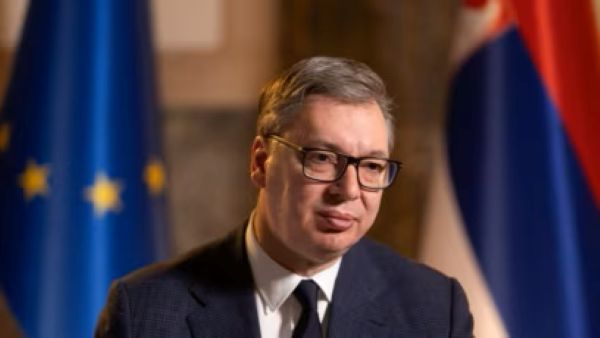 Vuçiqi e lidh rrëzimin e Millosheviqit me Kosovën