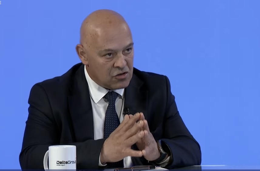Gjini lidh presionin ndaj mediave me mungesën e sukseseve