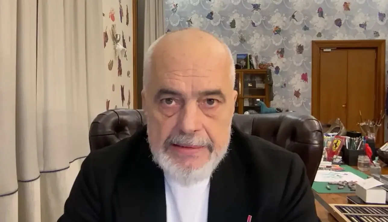 Rama e lidh largimin e tij me negociatat për BE-në