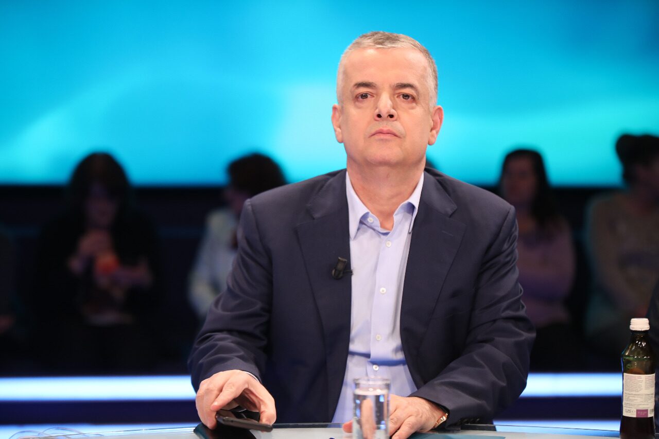 Nazarko i drejtohet Kurtit për protestat: T’i ngjajë Rugovës