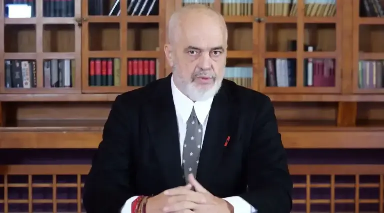 Rama prezanton gjoba për qëndrimin në turma me dhunë