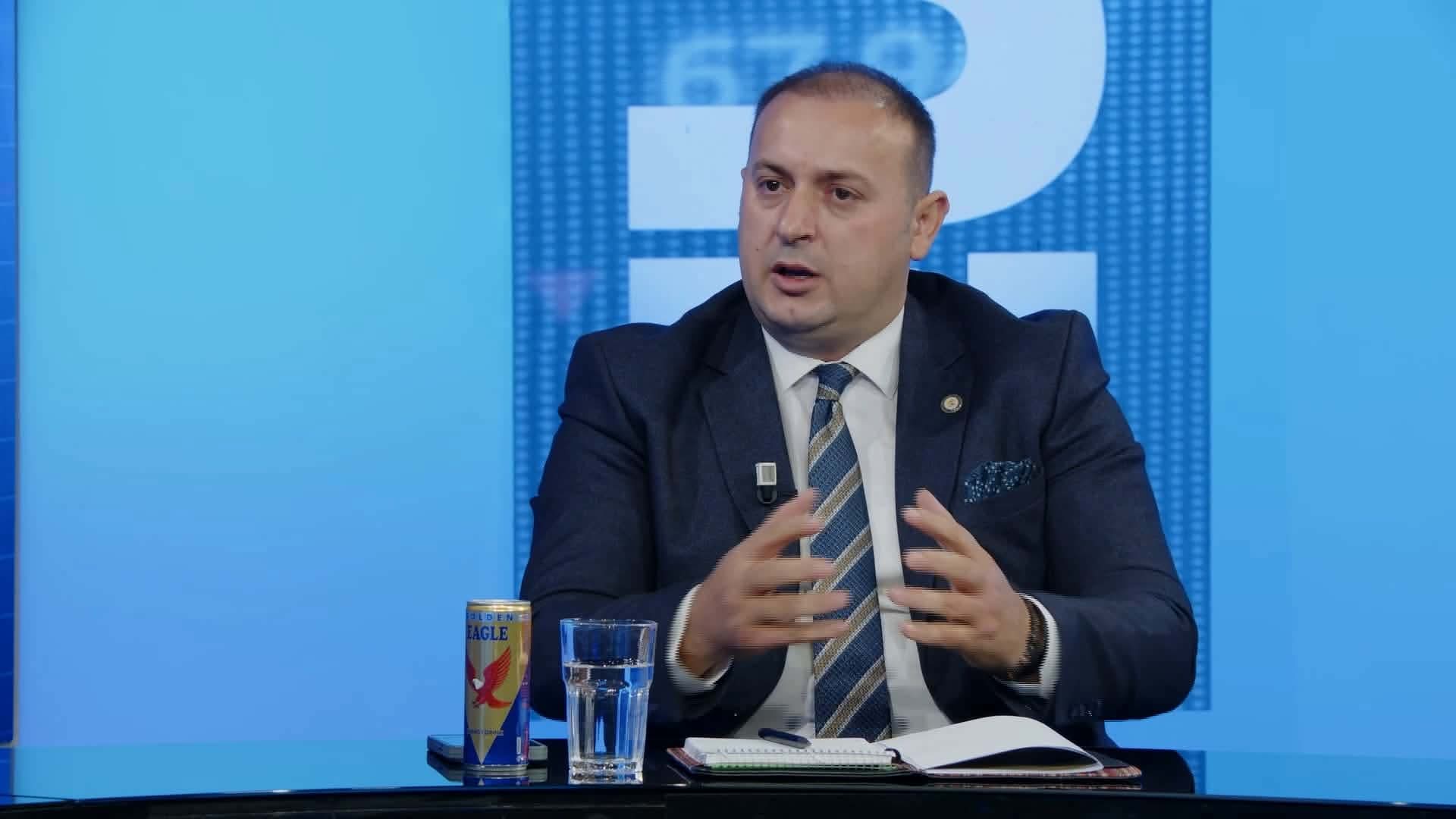 Dreshaj: Veprimet e Qeverisë rrezikojnë punëtorët në 16 qumështore